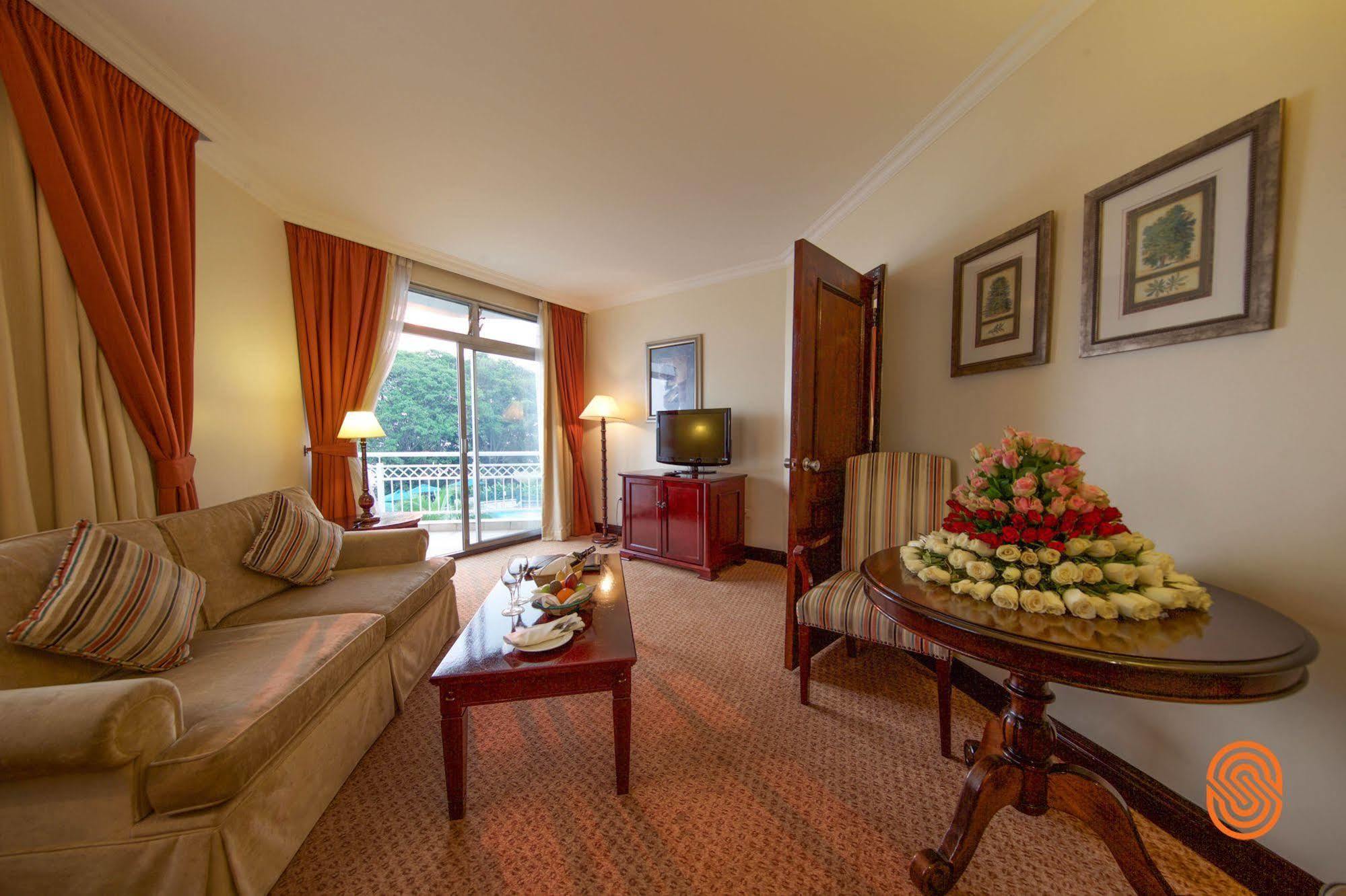 Lake Kivu Serena Hotel Gisenyi Bagian luar foto